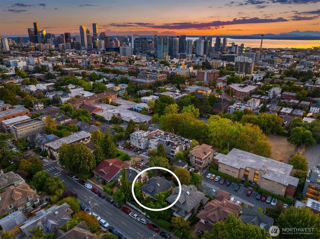 723 12th Avenue E, Seattle, WA 98102