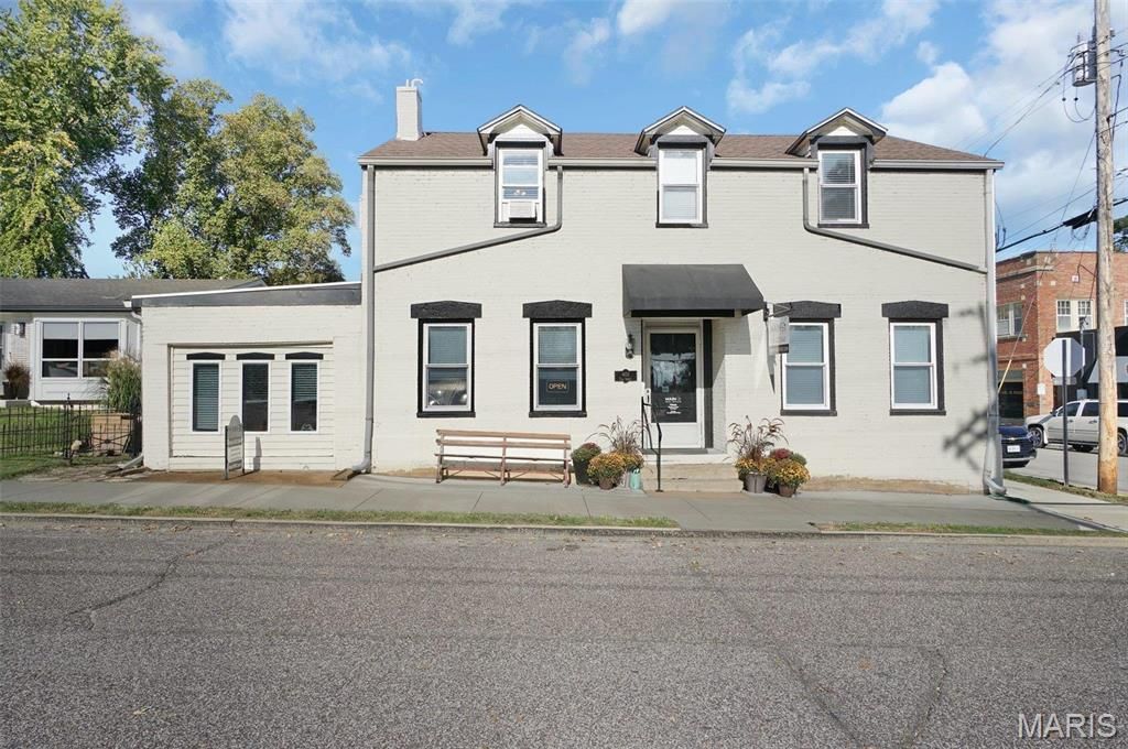 401 Elm St, Washington, MO 63090