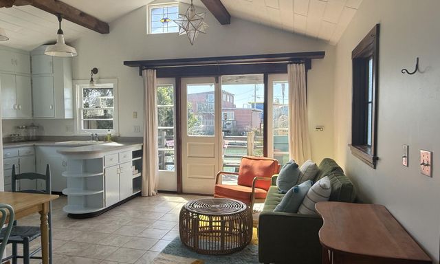 11 Crab Street, King Salmon South, CA 95503