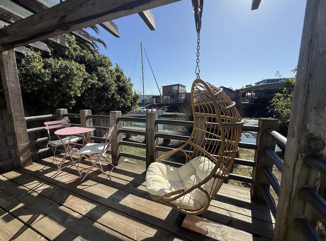 11 Crab Street, King Salmon South, CA 95503