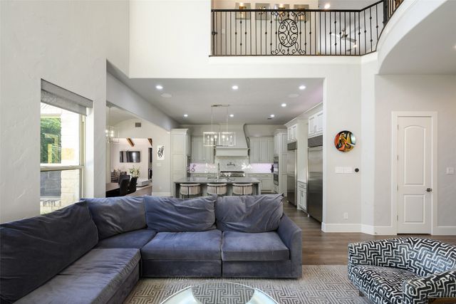 6406 Deloache Avenue, Dallas, TX 75225