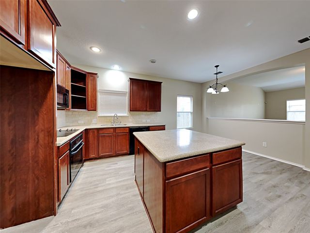 1019 Mule Deer Road, Forney, TX 75126