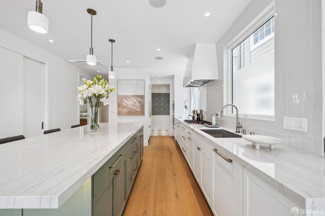 1854 Jefferson Street, San Francisco, CA 94123
