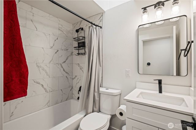 431 S 190th Street, Burien, WA 98148