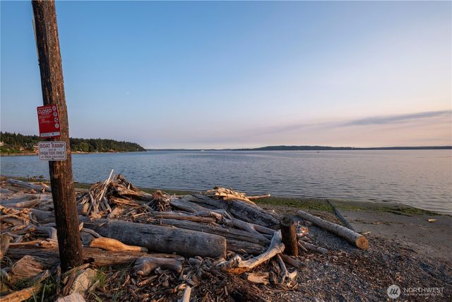431 S 190th Street, Burien, WA 98148