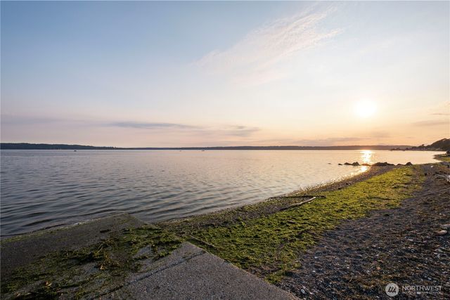 431 S 190th Street, Burien, WA 98148
