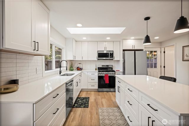 431 S 190th Street, Burien, WA 98148