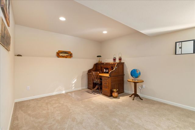 13 Stanford COURT, Billings, MT 59102