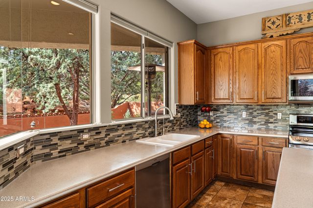 130 E BIGHORN Court, Sedona, AZ 86351
