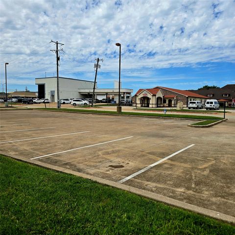 700 Center Ridge Drive, Duncanville, TX 75116