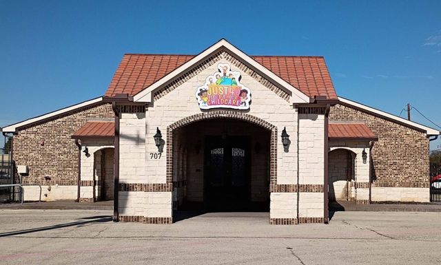700 Center Ridge Drive, Duncanville, TX 75116