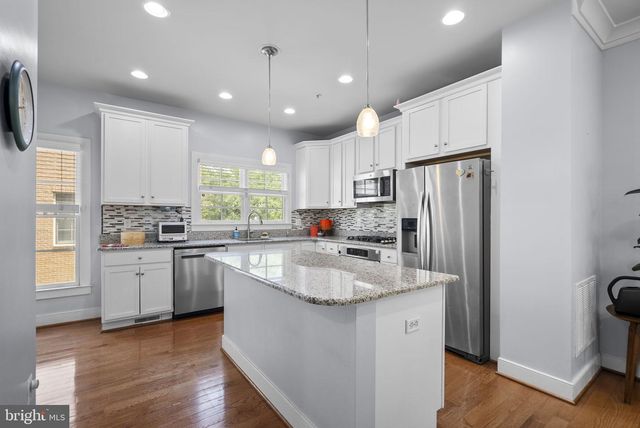 5601 44TH AVE, Hyattsville, MD 20781