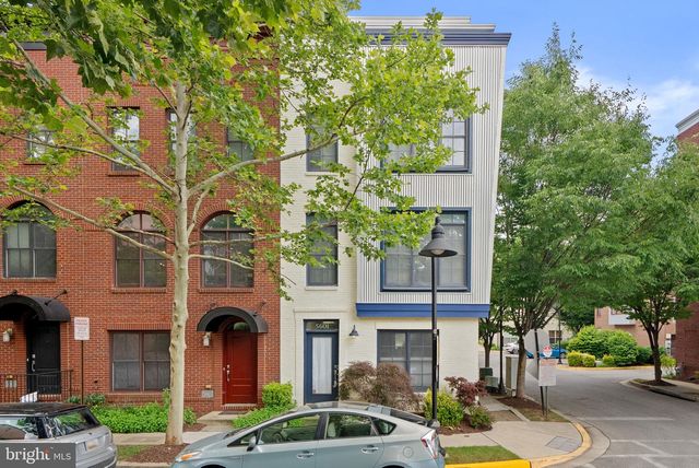 5601 44TH AVE, Hyattsville, MD 20781