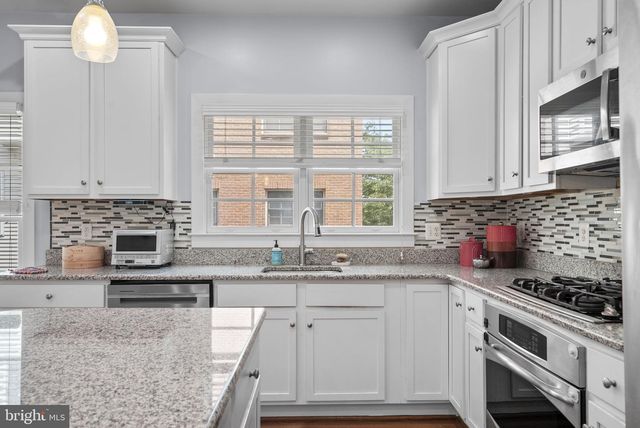 5601 44TH AVE, Hyattsville, MD 20781
