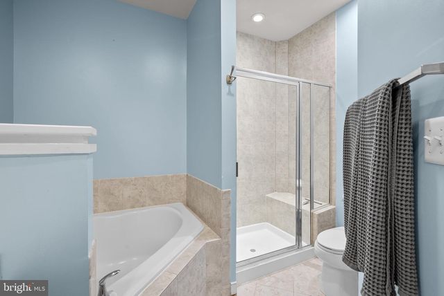 5601 44TH AVE, Hyattsville, MD 20781