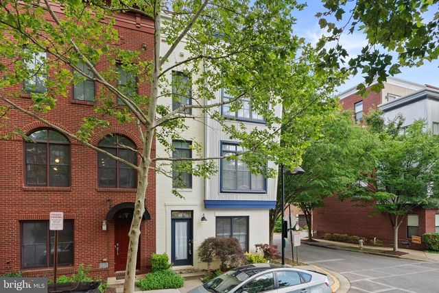 5601 44TH AVE, Hyattsville, MD 20781