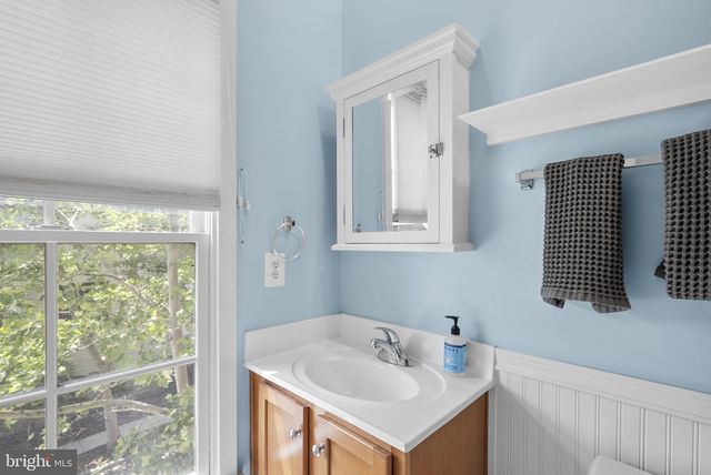 5601 44TH AVE, Hyattsville, MD 20781