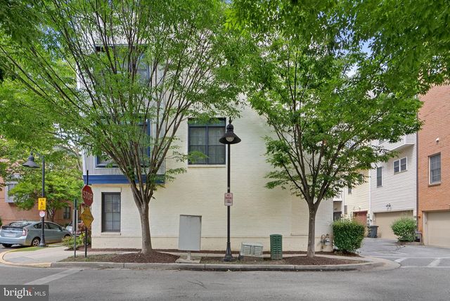 5601 44TH AVE, Hyattsville, MD 20781