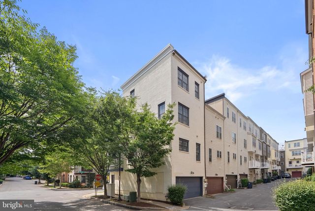 5601 44TH AVE, Hyattsville, MD 20781