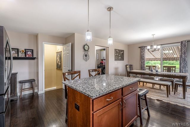 39 Newberry Lane, Lancaster, NY 14086