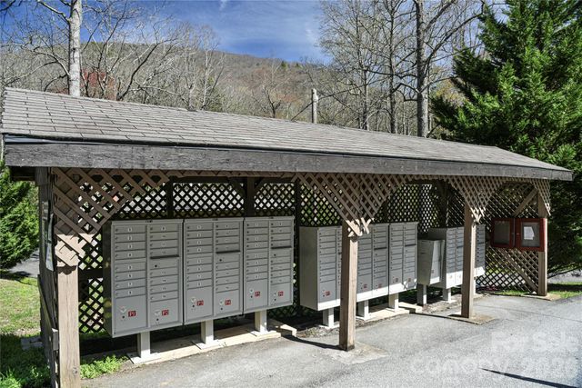 9999 Fairview Forest Drive, Fairview, NC 28730