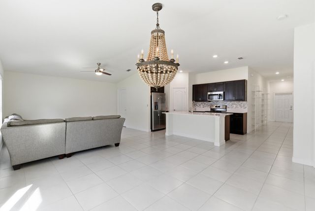 888 Bent Creek Drive, Fort Pierce, FL 34947