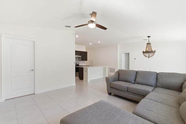 888 Bent Creek Drive, Fort Pierce, FL 34947