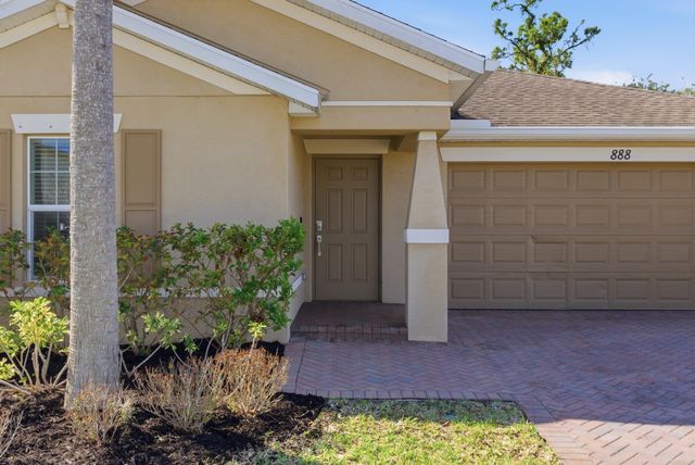 888 Bent Creek Drive, Fort Pierce, FL 34947