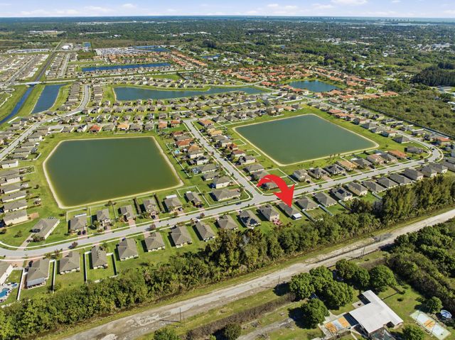 888 Bent Creek Drive, Fort Pierce, FL 34947