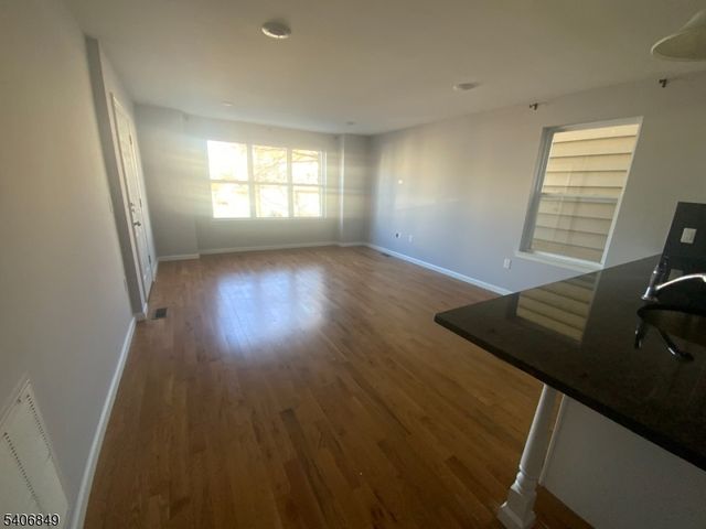 262 2Nd Ave, Newark City, NJ 07107