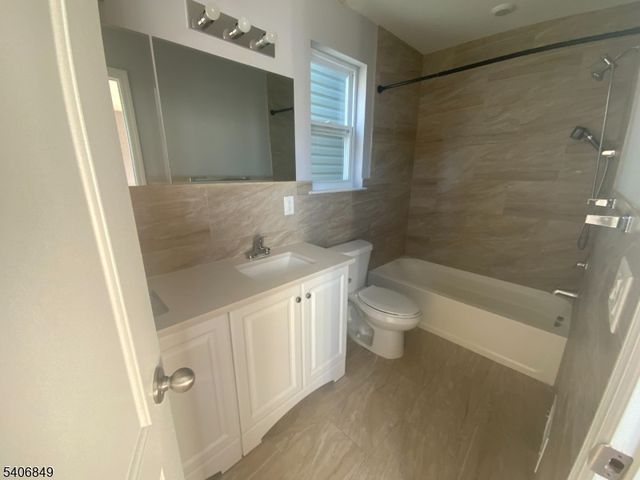 262 2Nd Ave, Newark City, NJ 07107