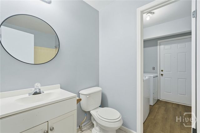 1098 Live Oak Drive, Hinesville, GA 31313