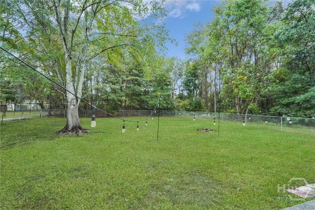 1098 Live Oak Drive, Hinesville, GA 31313