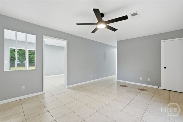 1098 Live Oak Drive, Hinesville, GA 31313