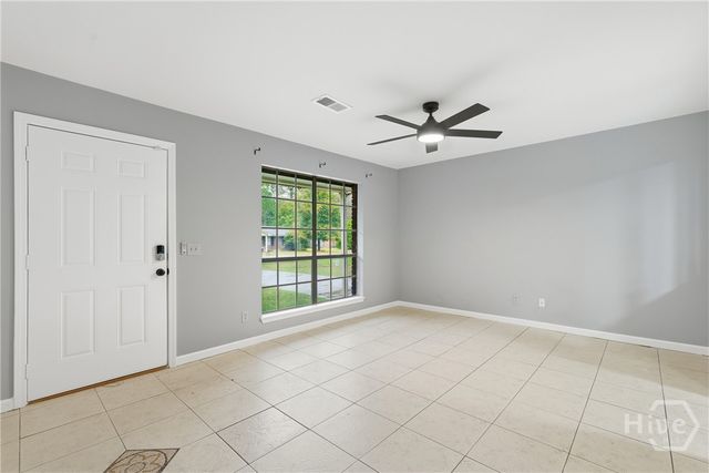 1098 Live Oak Drive, Hinesville, GA 31313