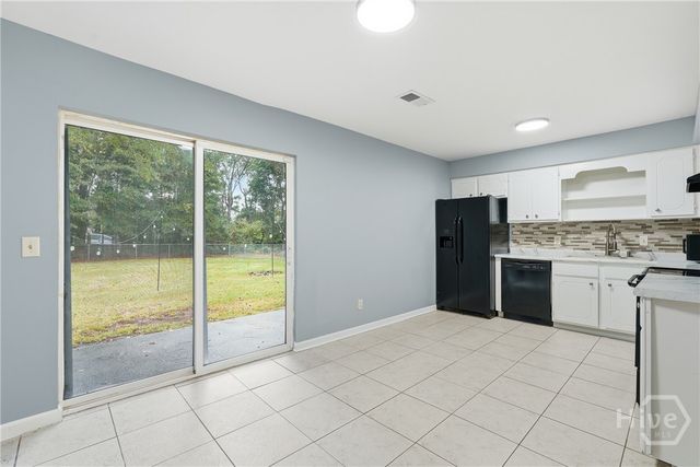 1098 Live Oak Drive, Hinesville, GA 31313