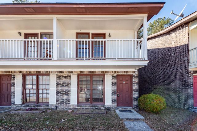 114 Colonial Court, Summerville, SC 29483