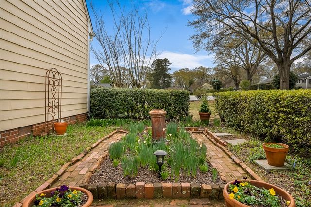 401 Berkshire Hill, Anderson, SC 29621