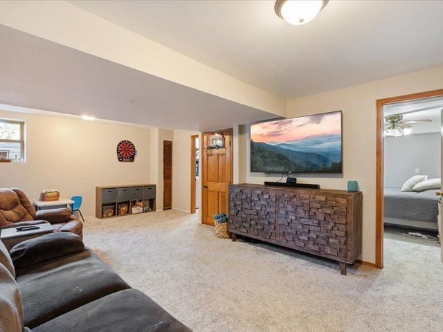 4459 E Sibley Street, Pequot Lakes, MN 56472