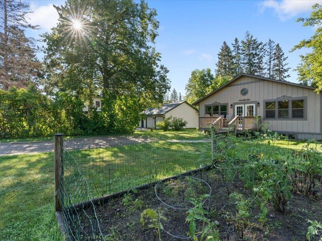 4459 E Sibley Street, Pequot Lakes, MN 56472