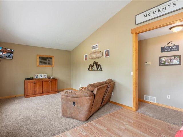 4459 E Sibley Street, Pequot Lakes, MN 56472