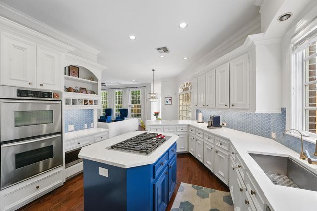 4127 Amherst Street, West University Place, TX 77005