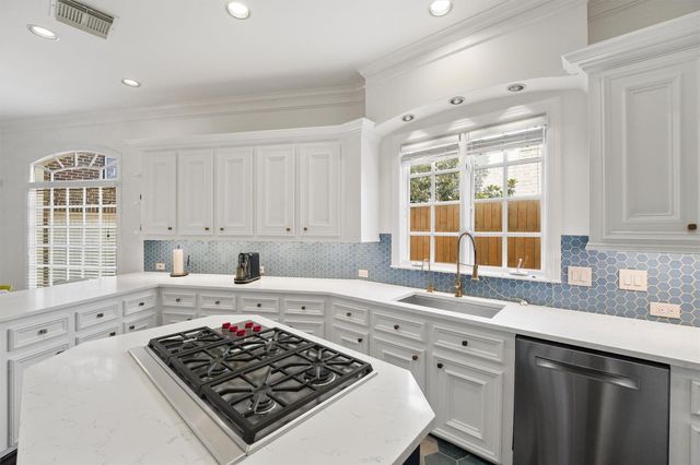 4127 Amherst Street, West University Place, TX 77005
