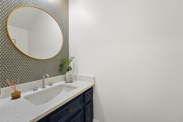 4127 Amherst Street, West University Place, TX 77005
