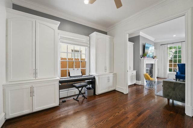 4127 Amherst Street, West University Place, TX 77005