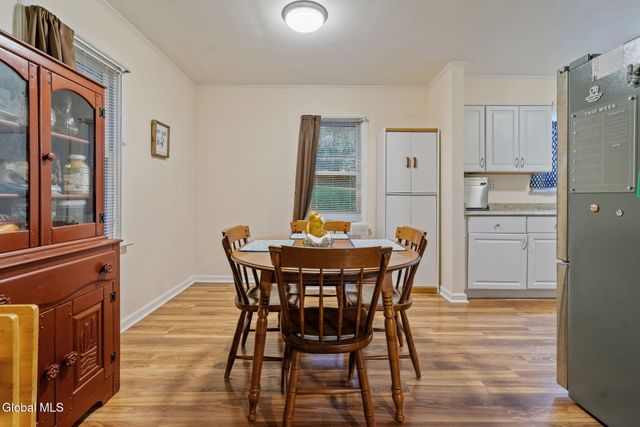 11 Lilac Lane, Troy, NY 12180