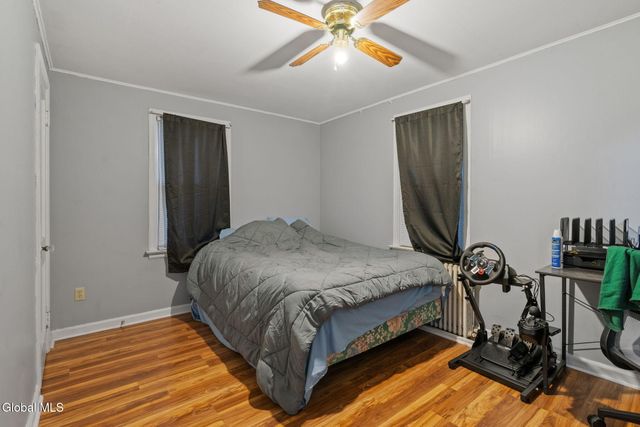 11 Lilac Lane, Troy, NY 12180