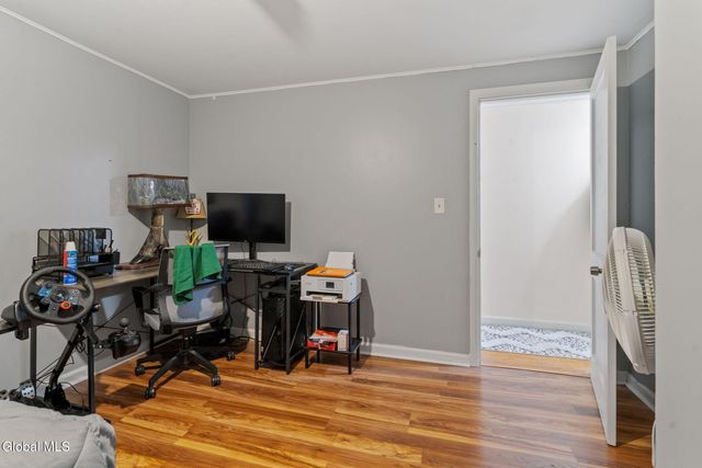 11 Lilac Lane, Troy, NY 12180