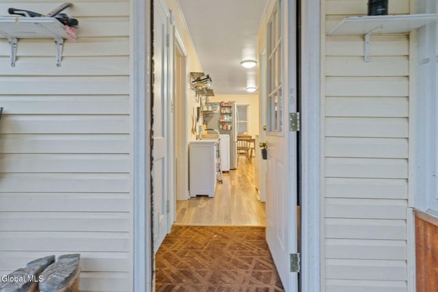 11 Lilac Lane, Troy, NY 12180