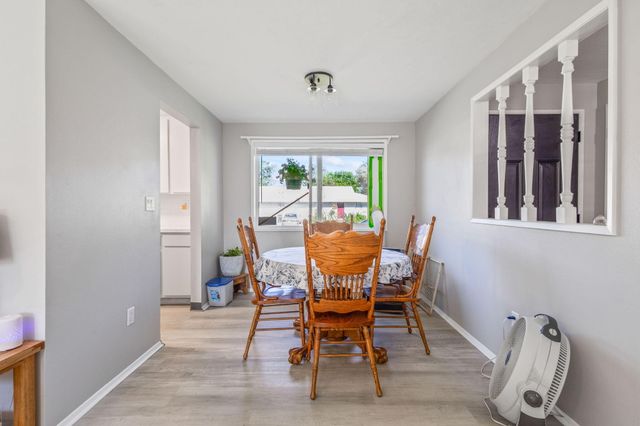 216 NE 9th Street, Madras, OR 97741